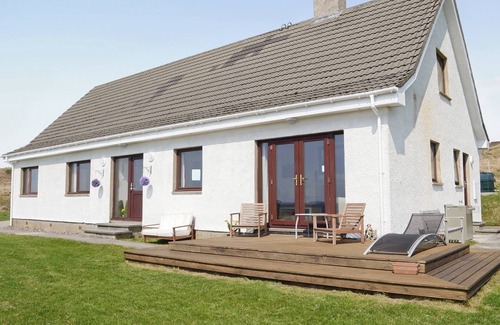 Ullapool Cottage | A spacious, detached property just 200 yards from the beach.