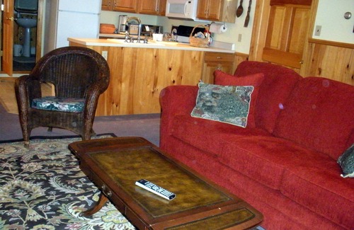 West Saugerties Apartment | A Spectacular 50 Mile View of the Hudson Valley in all seasons