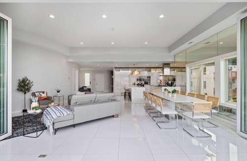 Piermont House | A spectacular contemporary home sits in downtown historic Piermont!