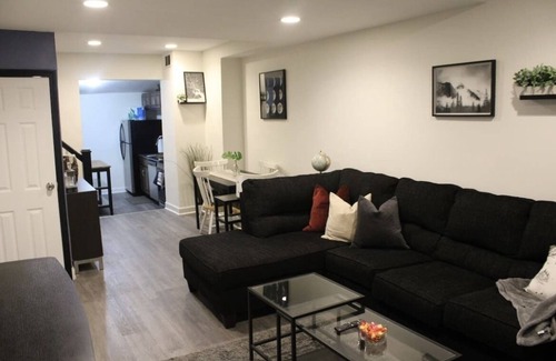 Downtown Baltimore House | A Sports Fan Cozy Getaway