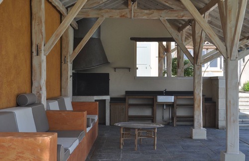 Saint-Vivien-de-Monsegur Villa | A stunning villa with great comfort and style.