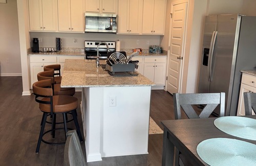 Valdosta House | A Stylish Blue Haven in Valdosta