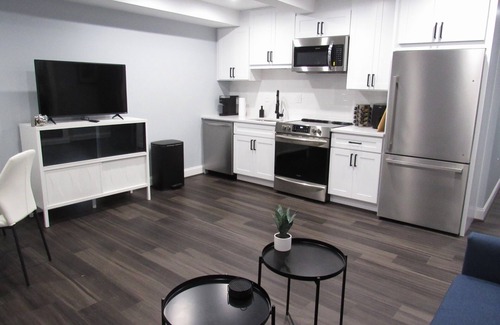 Bloomingdale Apartment | A stylish & remarkable experience at The Swank! Located in booming Bloomingdale!