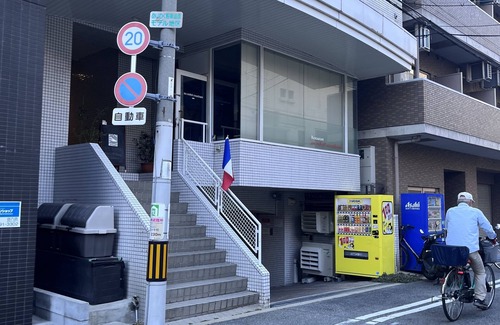 Tennoji Apartment | A town where the history of Japan can be seen! Osaka landmarks are also nearby! 10 minutes to major areas! Tsutenkaku Building is 10 minutes away and USJ is close by train! Namba and Dotonbori are also nearby!