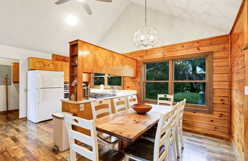 Ridgeland House | A True Nature Lover's Island Retreatw/Private Dock