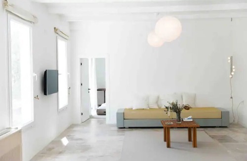 Urla House | A Unique House Among the Olive Trees