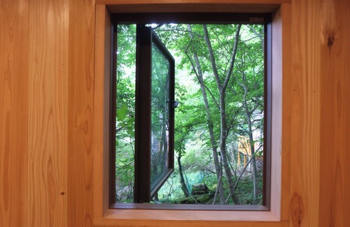 Yamanakako House | A unique log house surrounded by nature with a wood stove and a private sauna hut basementloft av/Minamitsurugun Yamanashi
