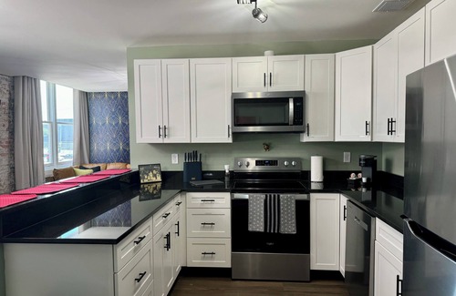 Marion Apartment | A vibrantly vintage experience boasting modern luxuries.
