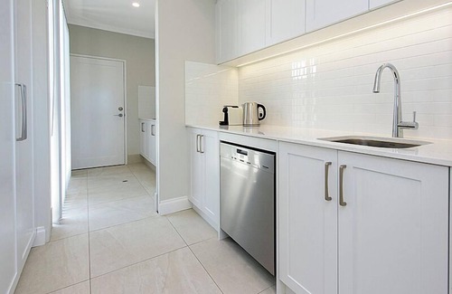 Geographe House | A Waterside Paradise - Geographe's Hidden Oasis