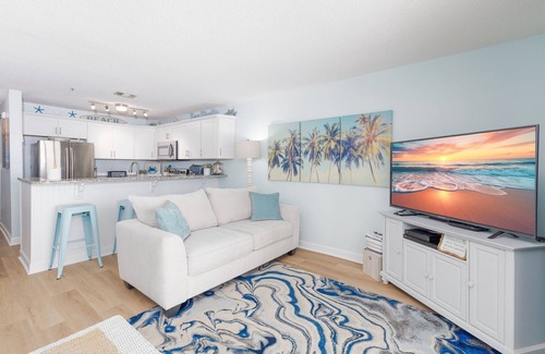 North Topsail Beach Condo | A Wave From It All: Luxe 1BR at Villa Capriani