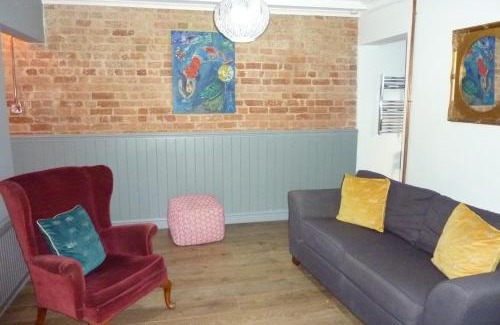 Salisbury House | A wonderful place in the hub of the city, yet on the edge of the countryside