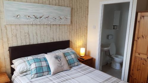 Seaton Carew House | Aarondale Guest House