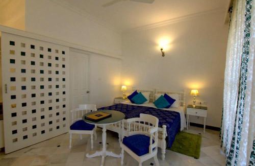 Mahmoorganj House | Aashray