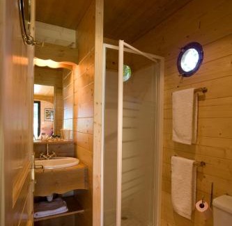 Thauron Bed & Breakfast | Abbaye du Palais