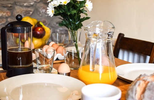 Brecon House | Abereithrin Cottage - Two Bedroom House, Sleeps 4