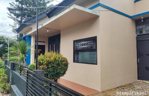 Oro Oro Ombo House | Abghan Home Batu 2BR
