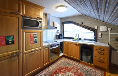 Abisko Hotel | Abisko Guesthouse & Activities
