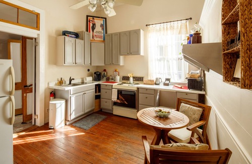 Abita Springs Cottage | Abita Historic House - fun place to visit for a retreat full on relaxation.