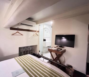 Wellington Pier Hotel | Abode Bombay