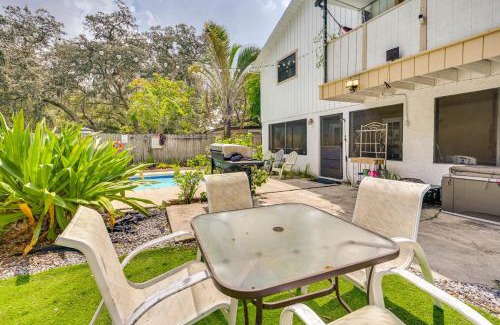 Lake Magdalene House | about 5 Mi to Beaches Spacious Tampa Bay Home!