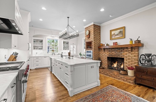 Franklin House | Above Nashville Franklin Heritage House| Walking Distance| Historic IServices