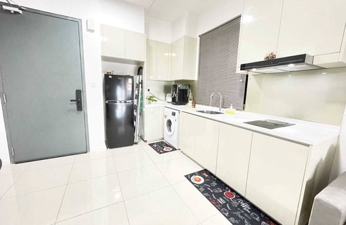Taman Bukit Mewah Condo | Above Paradigm Mall JB, up to 5 Pax, 1BR