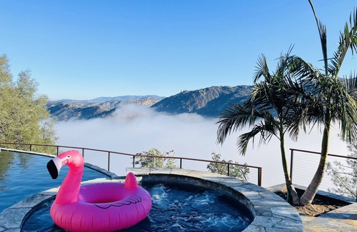 Escondido Villa | Above The Clouds Celebrity Estate! Heated Infinity Pool/Jacuzzi + Views!