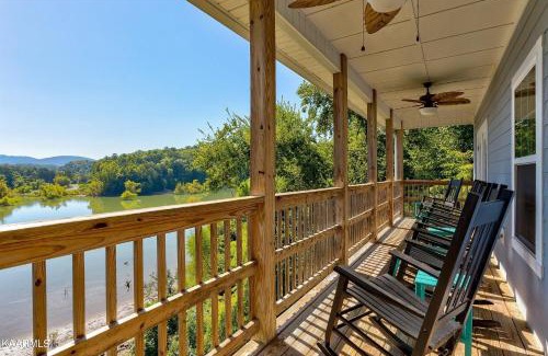 Sevierville House | Above The Cove home