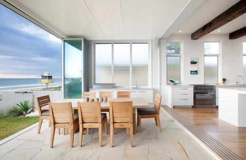 Mermaid Beach House | Absolute Beachfront Luxury