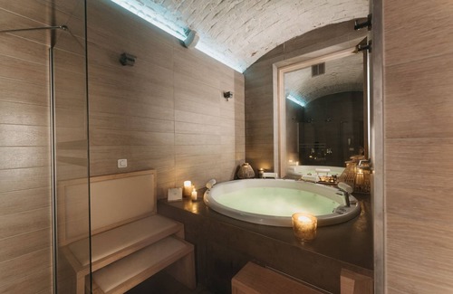 Holesovice Hotel | Absolutum Wellness Hotel