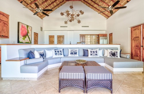 Ensenada Los Muertos Villa | Abuelo: Premium Oceanfront 2-bed, 2-bath villa with private