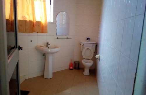 Akyinim Cabin | Abuesi Beach Resort