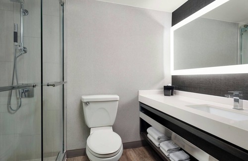 Crystal City Hotel | AC Hotel by Marriott Arlington National Landing