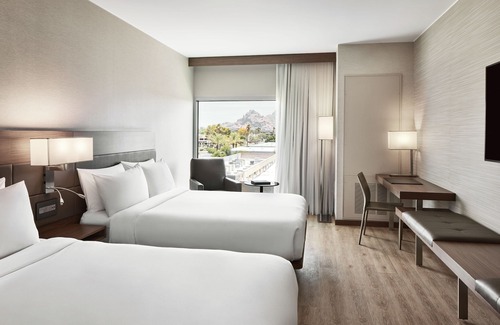 Camelback East Hotel | AC Hotel by Marriott Phoenix Biltmore