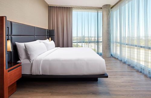 Sunnyvale Hotel | AC Hotel by Marriott Sunnyvale Cupertino