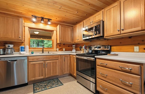 Rangeley House | Acadia Wingate Lodge - Two miles from Rangeley on quiet and peaceful Gull Pond