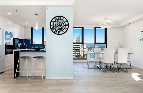 Surfers Paradise Apartment | Acapulco 2 Bed Ocean View Surfers Paradise - CoastHM