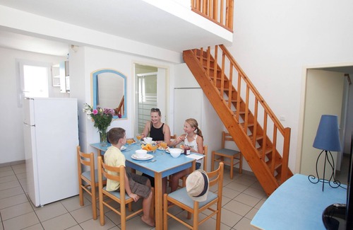 Le Chateau-d'Oleron Condo | Accès Piscine ! Appart cosy et sympa
