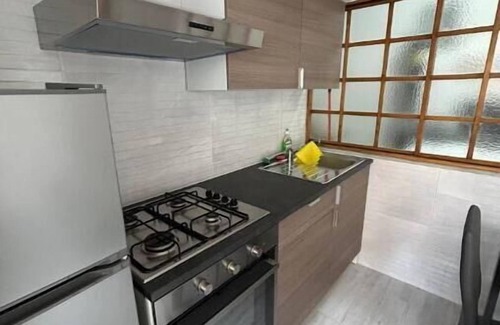 Naples Apartment | Accogliente appartamento, perfetto per famiglie e coppie in viaggio nella città!