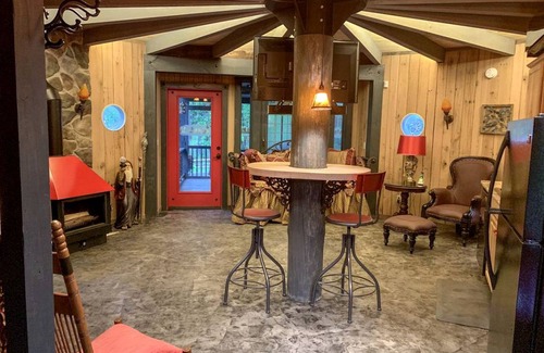 Shenandoah Other | Accommodation ∙ 1 bedroom ∙ 4 guests