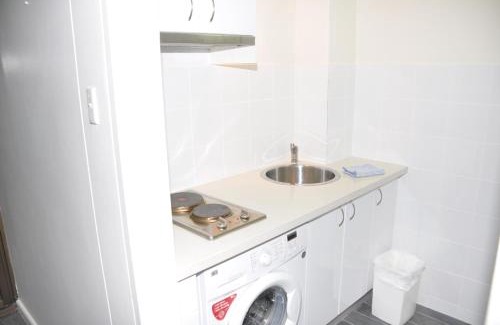 Darlinghurst Apartment | Accommodation Sydney City Centre Hyde Park Plaza Pet Friendly Studio with balcony apartment