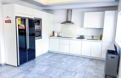 Labone Apartment | Accra Luxury Apartments at The Lul Water