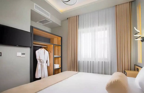 Ortahisar Apartment | Acer Living Home 101