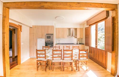 Ochagavia House | Acogedora casa rural a los pies de la Selva Irati