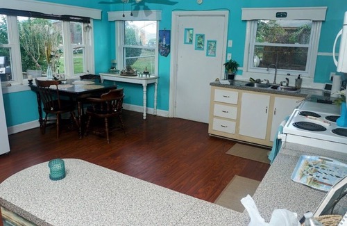 Durants Neck Cottage | Across from the Albemarle Sound. 4-bedroom cottage in Roper, NC. Pet friendly n