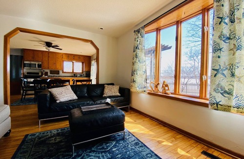 Arden Hills Cottage | Active Family Launch Pad