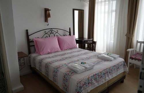 Bozcaada Bed & Breakfast | Ada Marin Karahanlı Otel