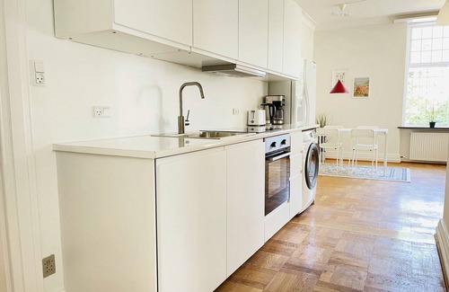Aalborg Apartment | aday - Aalborg mansion - Open bright apartment with garden