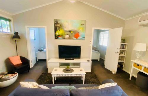 Woodside House | Adelaide Hills Escape