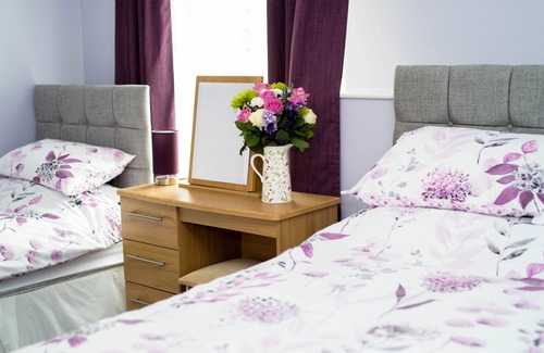 Old Deer Bed & Breakfast | Aden House Bed and Breakfast
